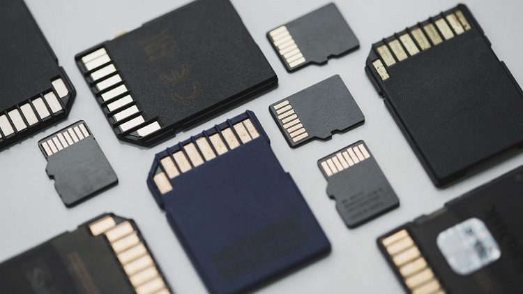 أسباب تلف بطاقات الذاكرة SD Card وكيفية استرداد البيانات منها