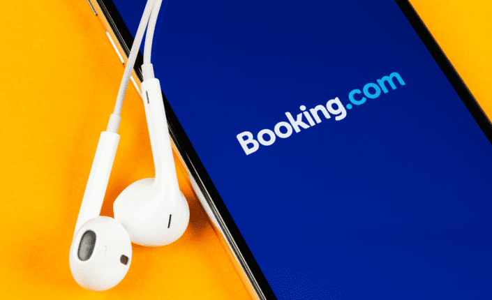 تطبيق Booking.com