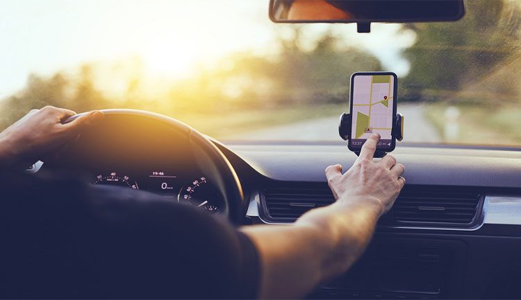 5 تطبيقات مهمة لسائقي السيارات تعمل على هواتف الأندرويد
